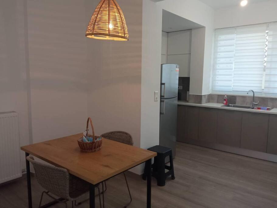 Διαμέρισμα 90 Τμ Σε Μικρό Συγκρότημα Apartment Kounoupidhiana Exterior photo